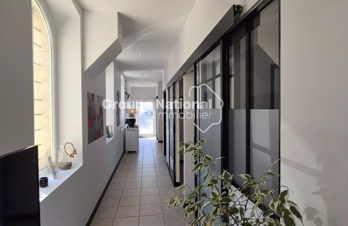 Local commercial — photo 3