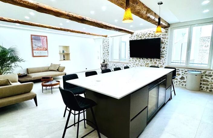COEUR VIEIL ANTIBES - Immeuble d'exception  de 493 m²  classé au — photo 2