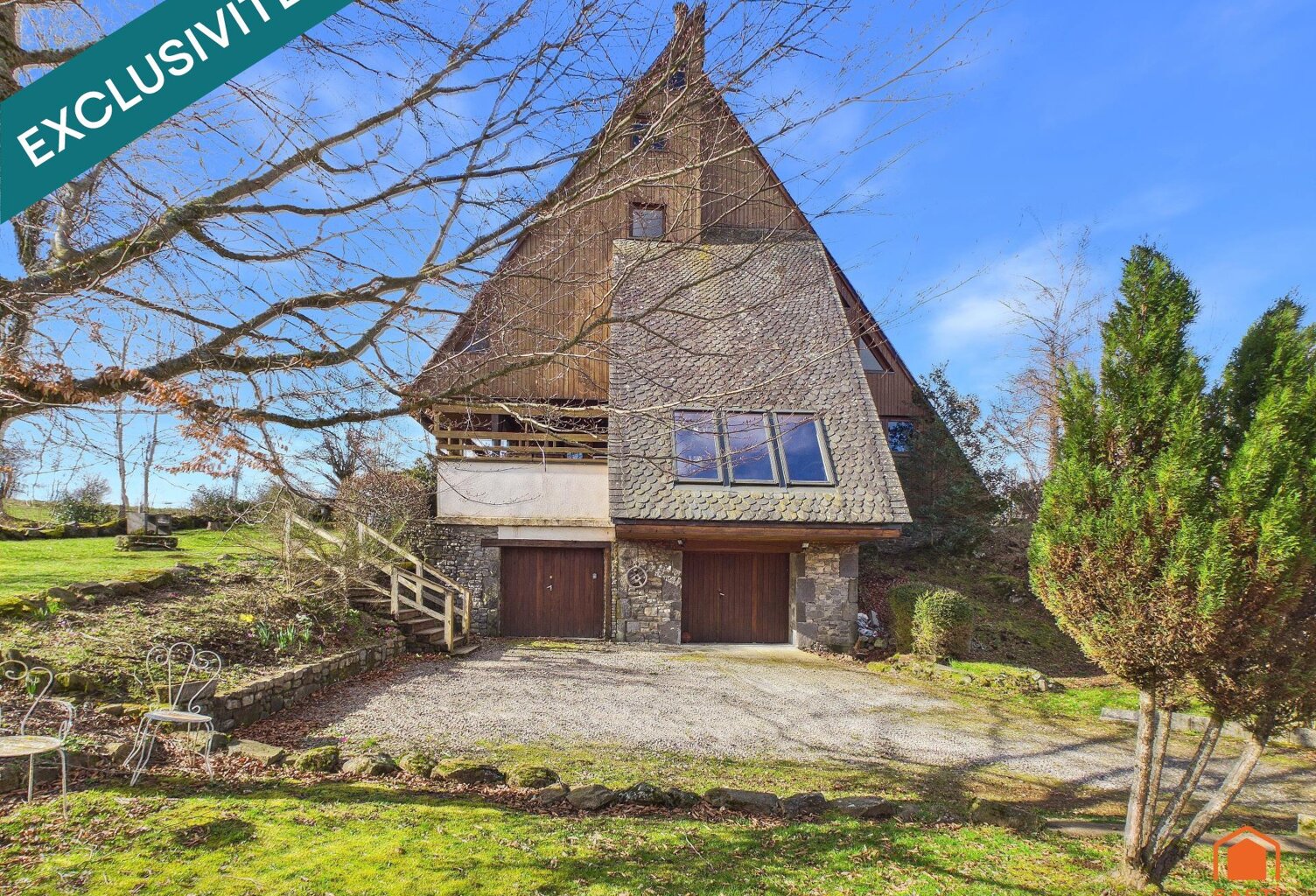 Grand chalet de caractère au cœur du Sancy — photo 1
