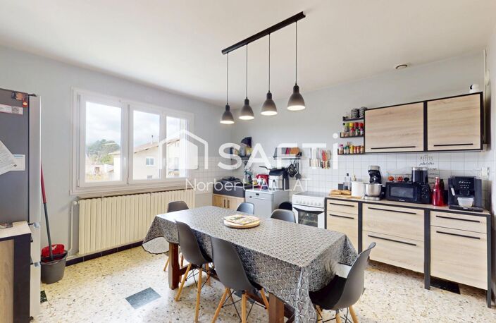 Maison 8 pièces à Saint-Martin-Belle-Roche — photo 3