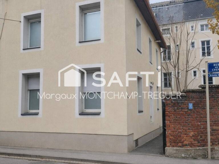 Petite maison de 100 m² avec potentiel, idéale pour projet d'habitation ou investissement à Mulhouse. — photo 1