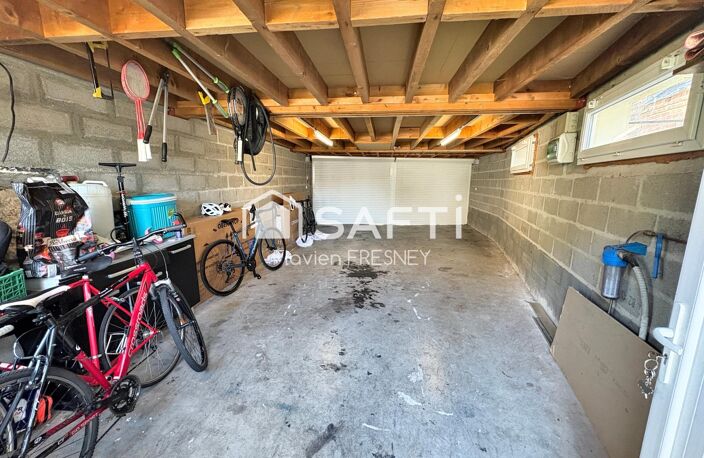 CENTRE LIVAROT, TERRASE, GARAGE, RUISSEAU. — photo 5