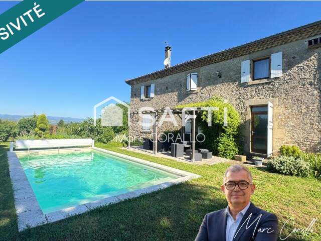 Demeure de charme rénovée avec piscine — photo du bien