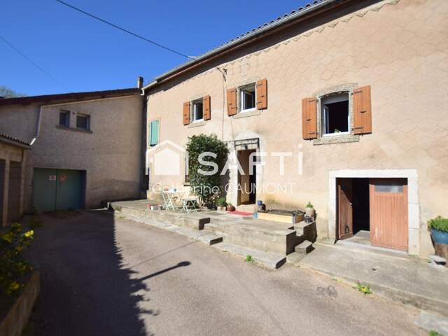 Charmante maison de hameau, garage, terrain — photo du bien