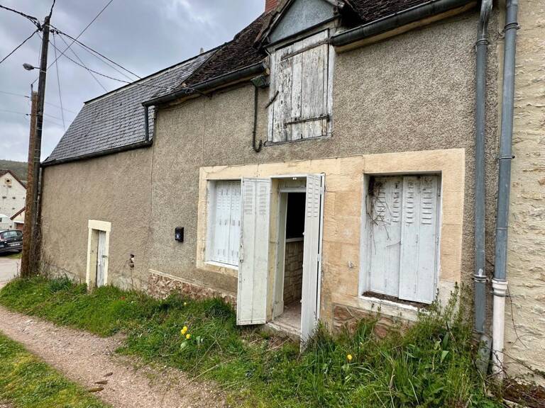 Maison de village à rénover avec grange attenante — photo 1