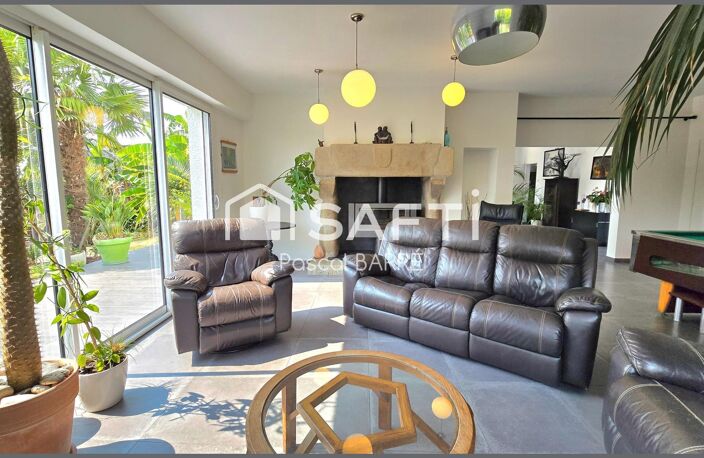 Propriété d'exception, 5 chambres à Nieul-le-Dolent — photo 4