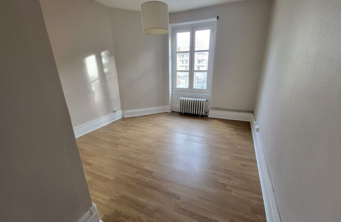 OFFRE DE RENTREE - T3 proximité Jaude — photo 4