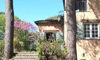 Maison 7 Pièces 160 m² à louer à Nîmes (30900)