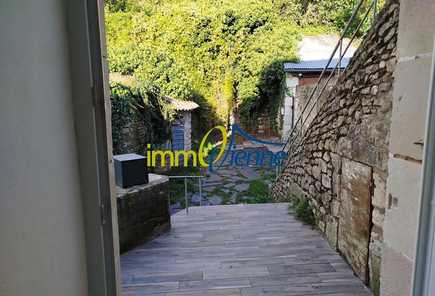 Immeuble Chauvigny 4 pièce(s) 100 m2 — photo 1