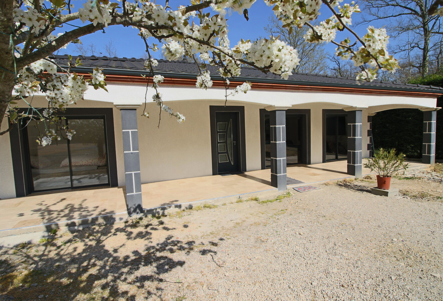 Maison contemporaine à vendre à Fumel (47500)   3 chambres, — photo 1