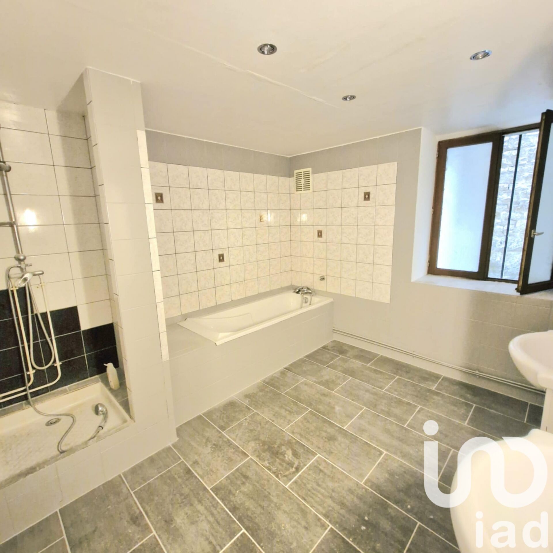 Vente Maison/villa 5 pièces - Photo 4