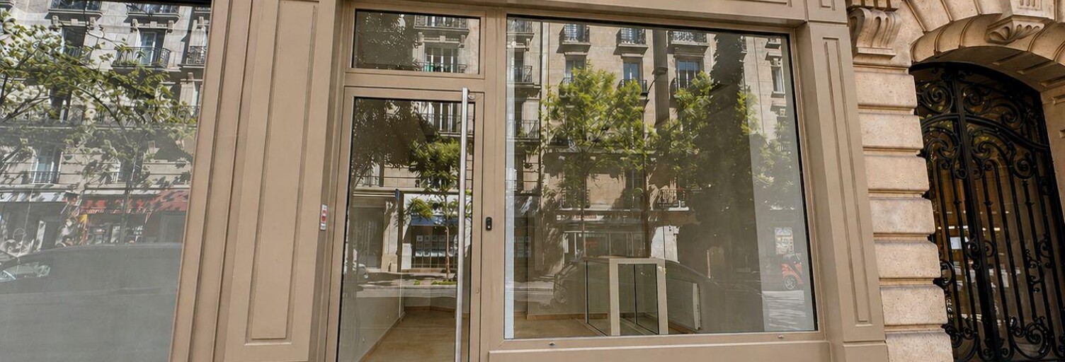 Commerce  73 m² à louer à Paris 15 (75015)