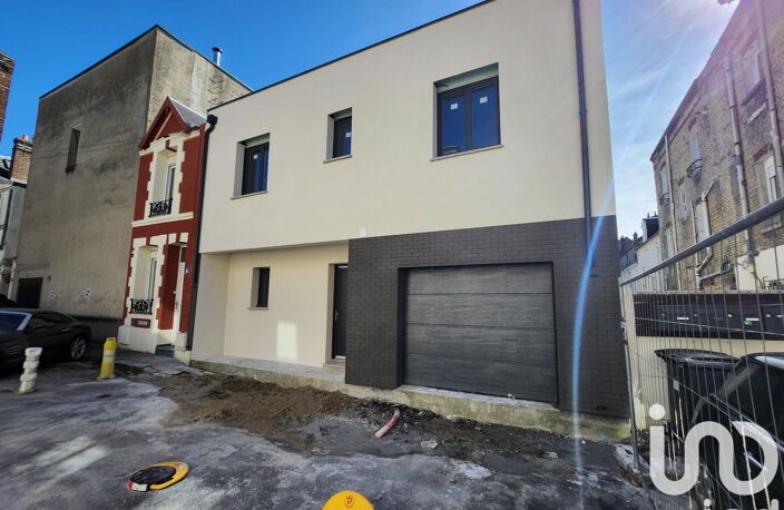 Vente Maison de ville 5 pièces — photo 2