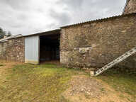 BATISSE EN PIERRE A RENOVER AU CALME DE  SON HAMEAU — photo 4