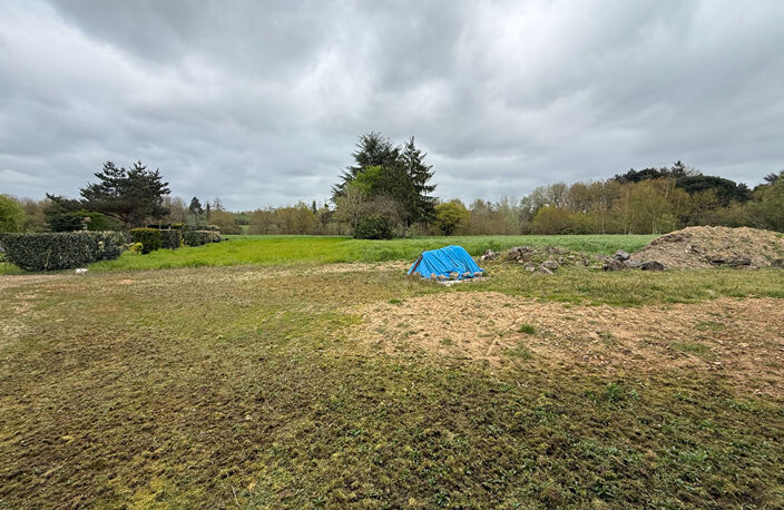 BATISSE EN PIERRE A RENOVER AU CALME DE  SON HAMEAU — photo 5