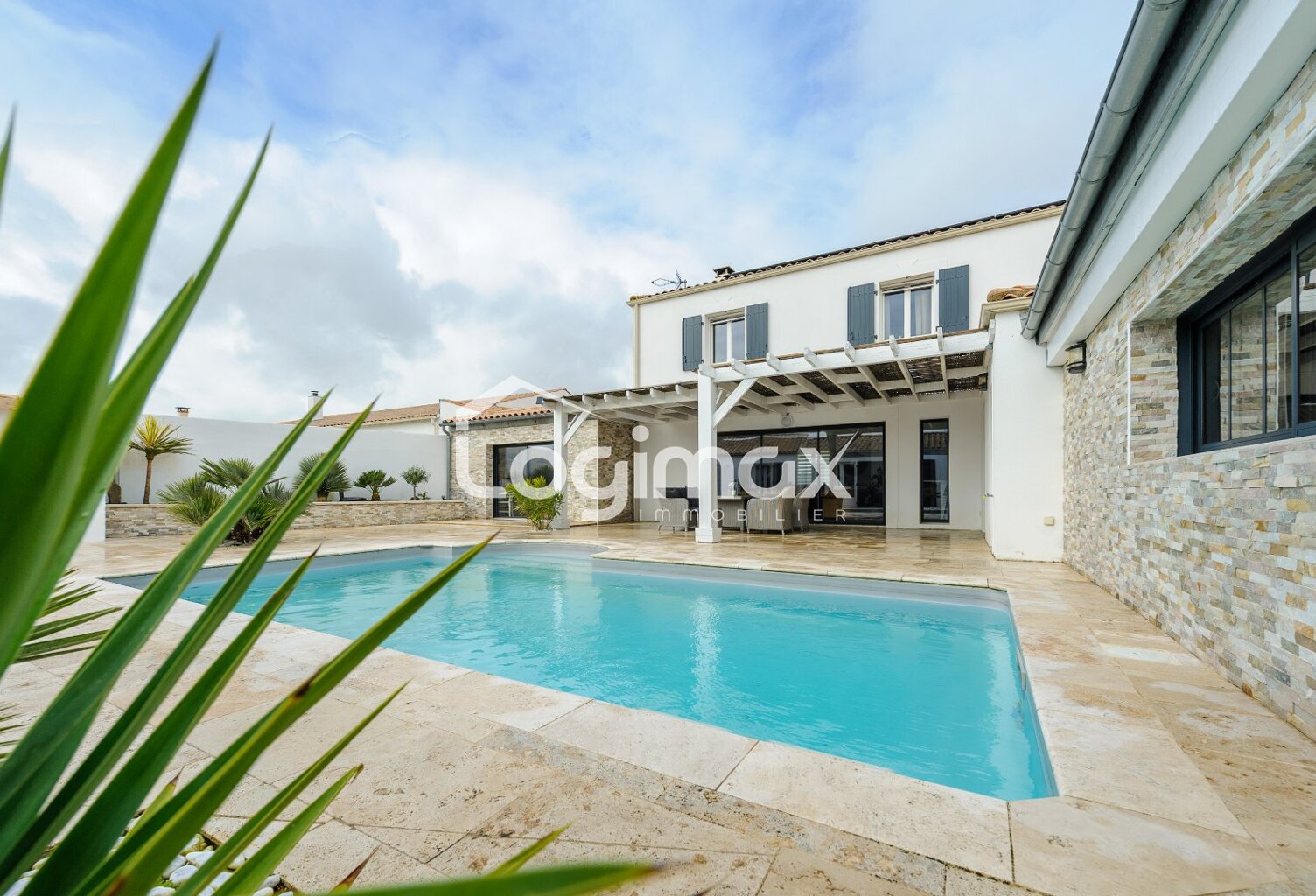 Vente maison 9 pièces 273 m² Puilboreau (17138) — photo 1