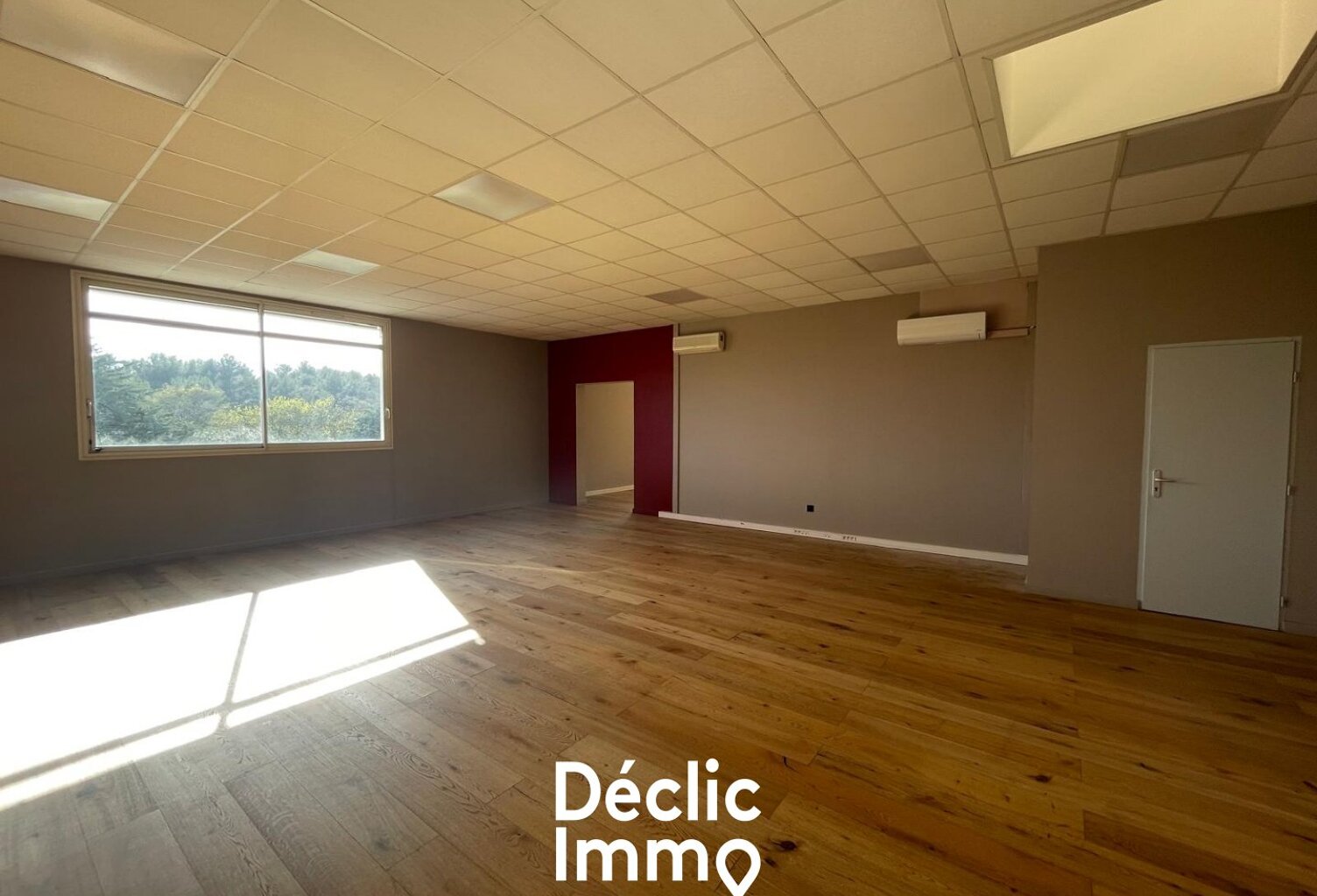 Bureau 140 m2 — photo 1