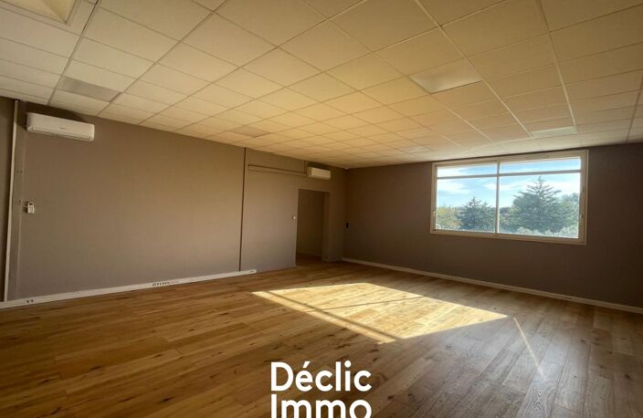 Bureau 140 m2 — photo 4