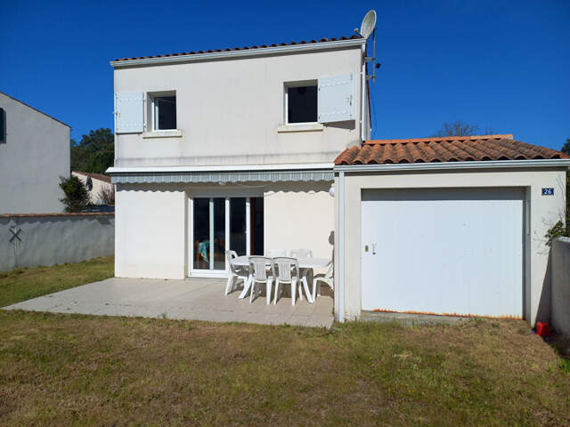 À 400 m de l'océan : maison 3 chambres avec garage et terrasses — photo du bien