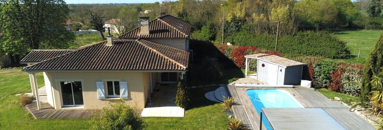 Maison 7 Pièces 175 m² à vendre à Queaux (86150)