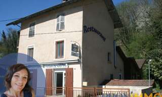 Commerce  200 m² à vendre à Saint-Jean-de-Moirans (38430)