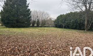 Terrain  1353 m² à vendre à Lailly-en-Val (45740)