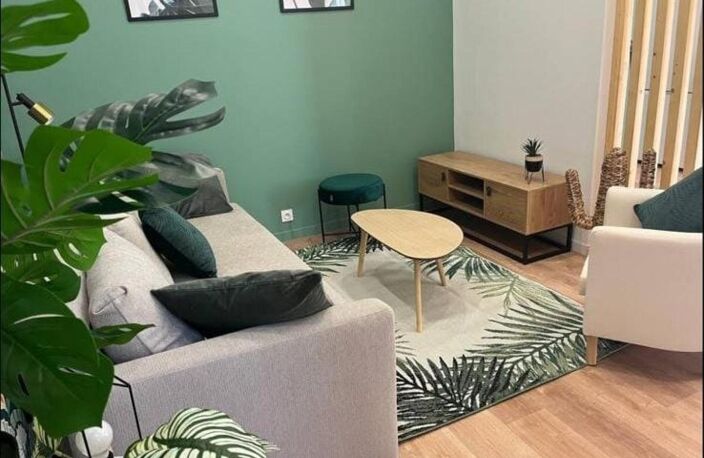T2 de haut standing meublé à La Joliette, refait à neuf par décorateur, à deux pas de la Major et du front de mer. — photo 4