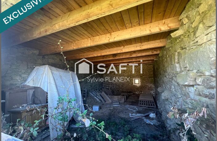 Grange de 200 m2 environ avec étable, terrain de 1860 m2. — photo 3