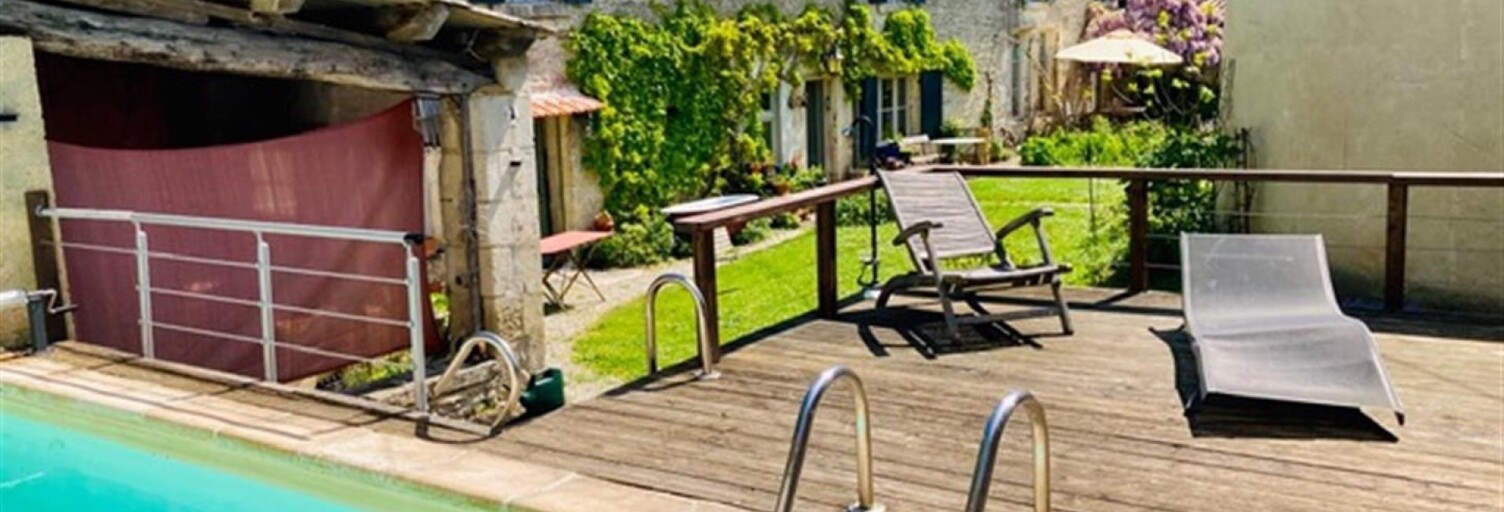 Maison 7 Pièces 281 m² à vendre à Mazeray (17400)