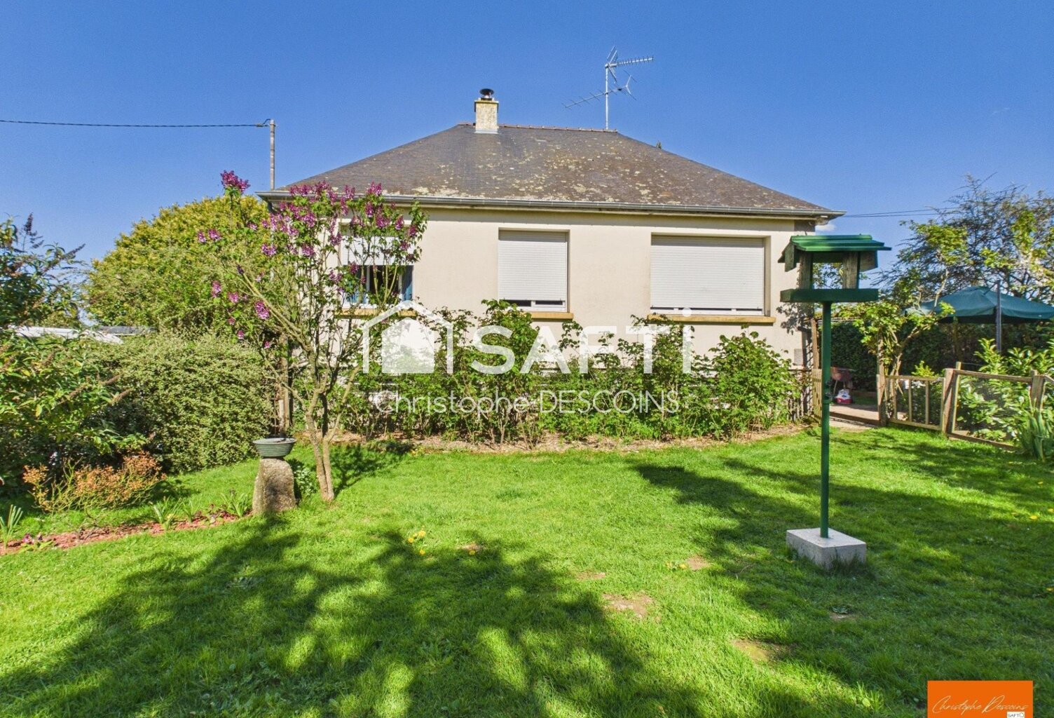 Maison individuelle sans voisins à Lassay-les-Châteaux — photo 1