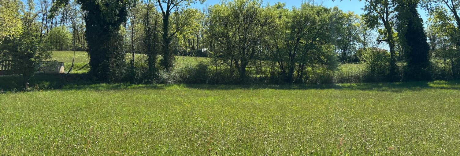 Terrain  2710 m² à vendre à Le Vigan-en-Quercy (46300)