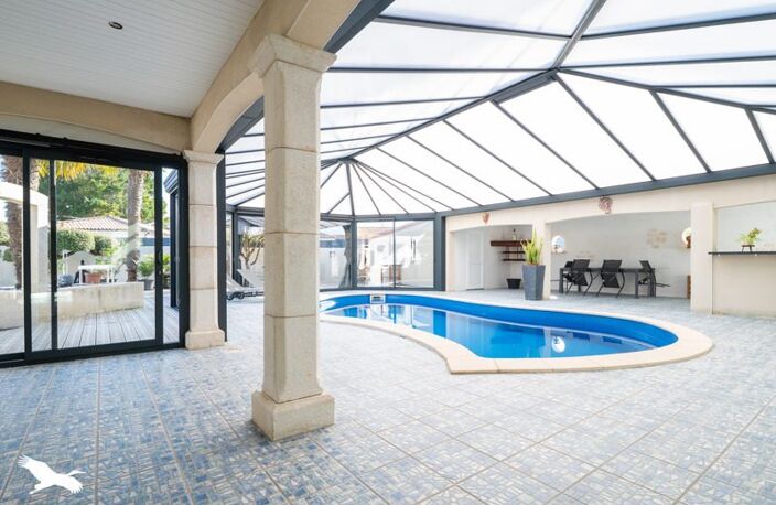 Contemporaine de 7 pièces principales — photo 2
