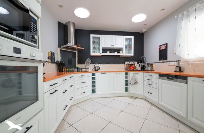 Contemporaine de 7 pièces principales — photo 4