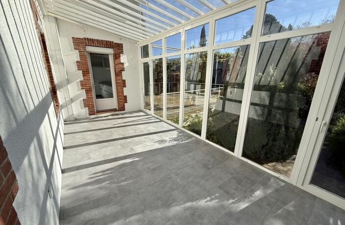 Maison de ville de 6 pièces principales — photo 2
