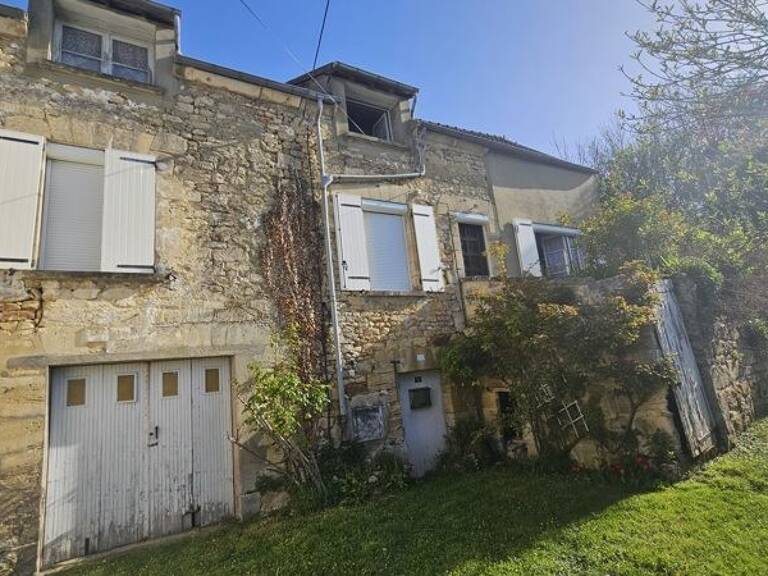 Maison en pierre de 5 pièces principales — photo 1