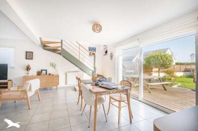 Maison 5 pièces 357984 €