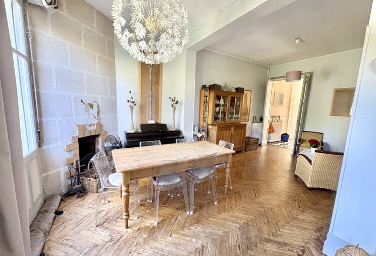 Maison en pierre de 6 pièces principales — photo 1