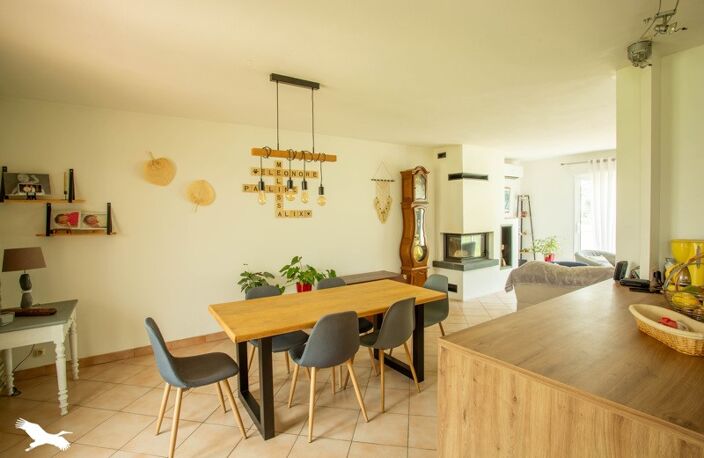 Vente maison 6 pièces 109 m² Sadirac (33670) — photo 5
