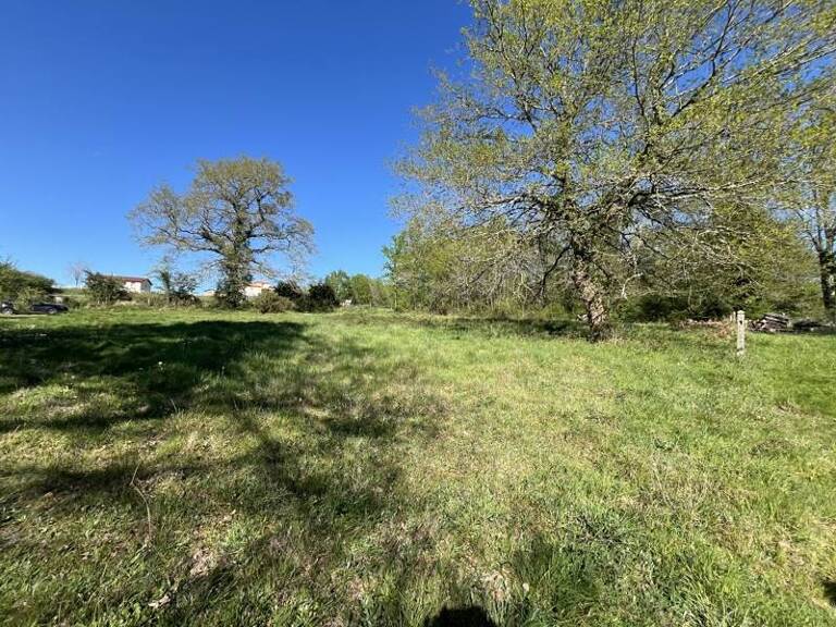 Terrain à bâtir de 0 pièces principales — photo 1