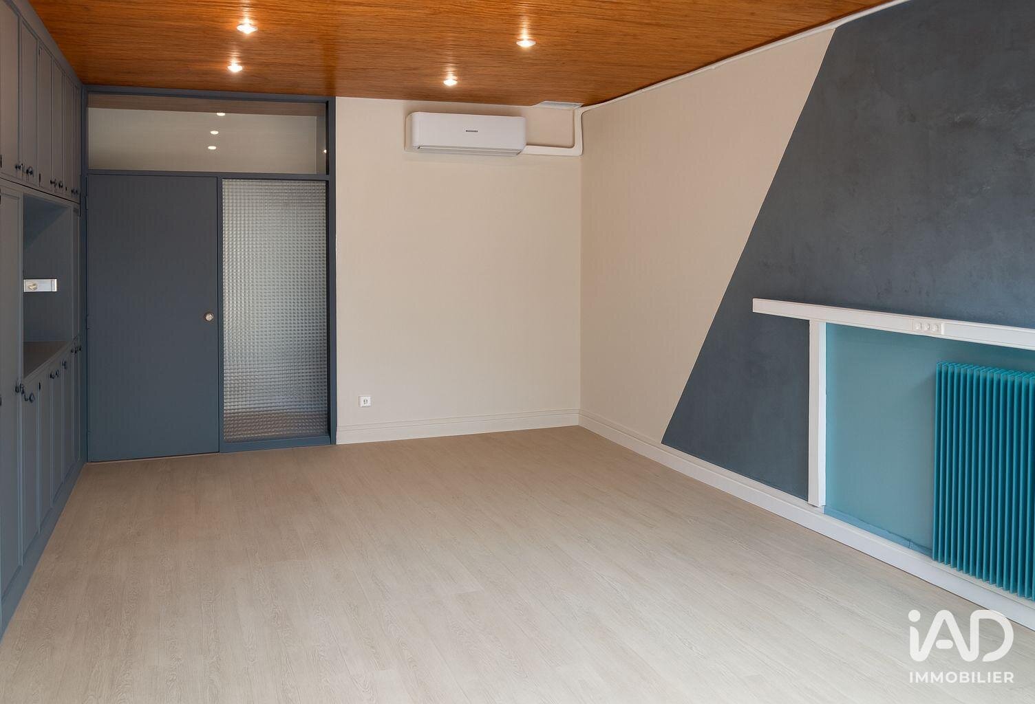 Vente Surface diverse 92 m&sup2; — photo 1