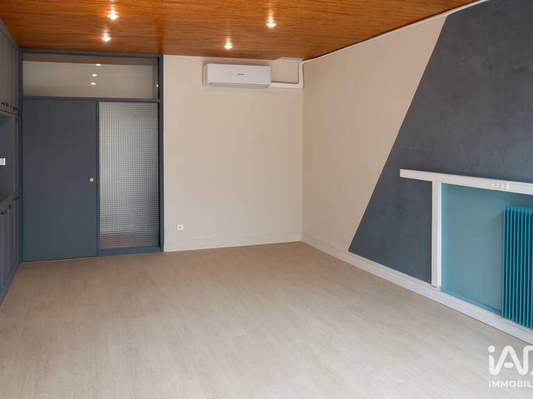 Vente Surface diverse 92 m&sup2; — photo 1