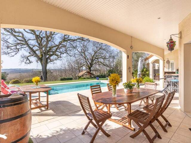 Villa de 5 pièces principales — photo du bien
