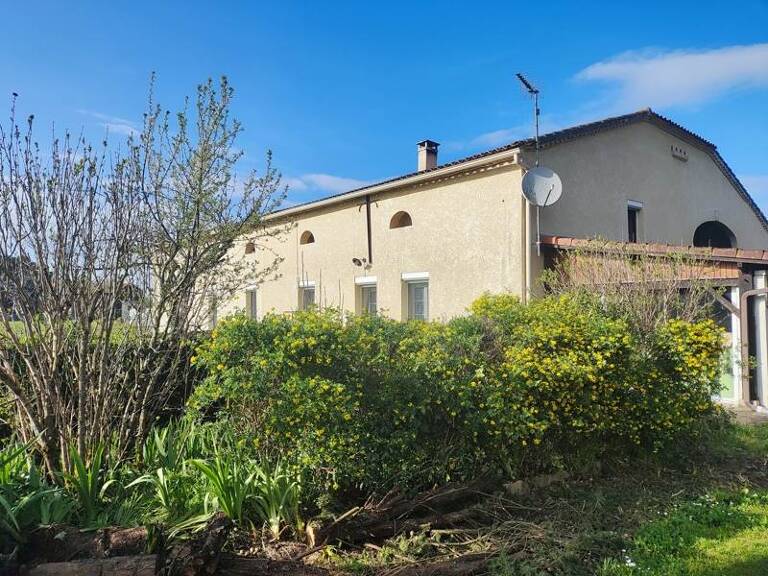 Maison en pierre de 6 pièces principales — photo 1