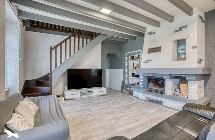 Maison en pierre de 6 pièces principales — photo 2