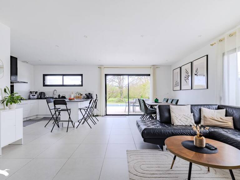 Contemporaine de 4 pièces principales — photo 1