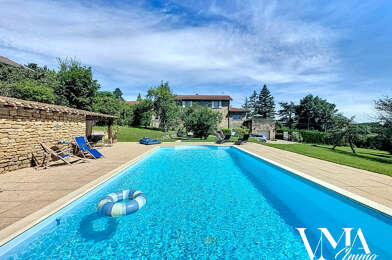 Maison 5 pièces 749000 €