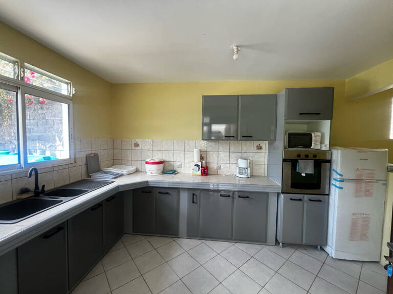 Maison individuelle T4- Papin Abymes — photo 1