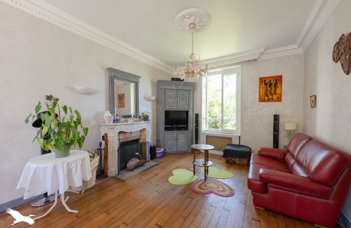 Maison en pierre de 6 pièces principales — photo 2