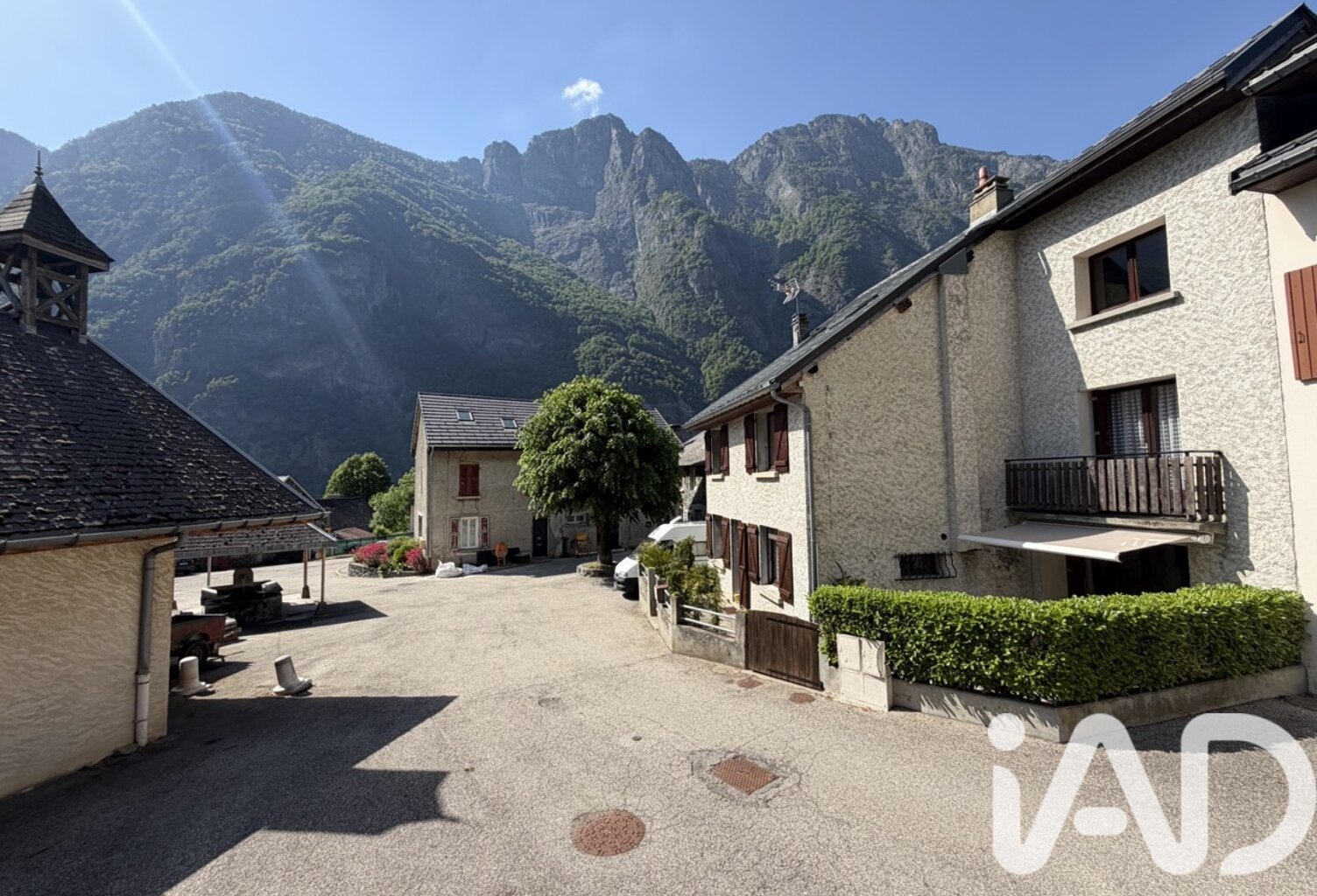 Vente Maison/villa 8 pièces — photo 1
