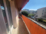 NICE Ouest, proche du tramway, des commoditées, appartement  5 piéces de 81,63m2, balcons, cave. — photo 3